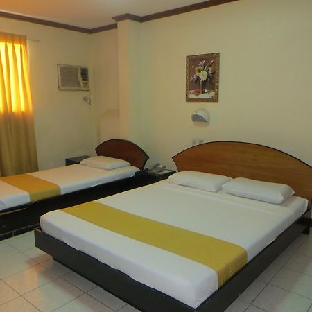 Paragon Suites Cebu Bagian luar foto