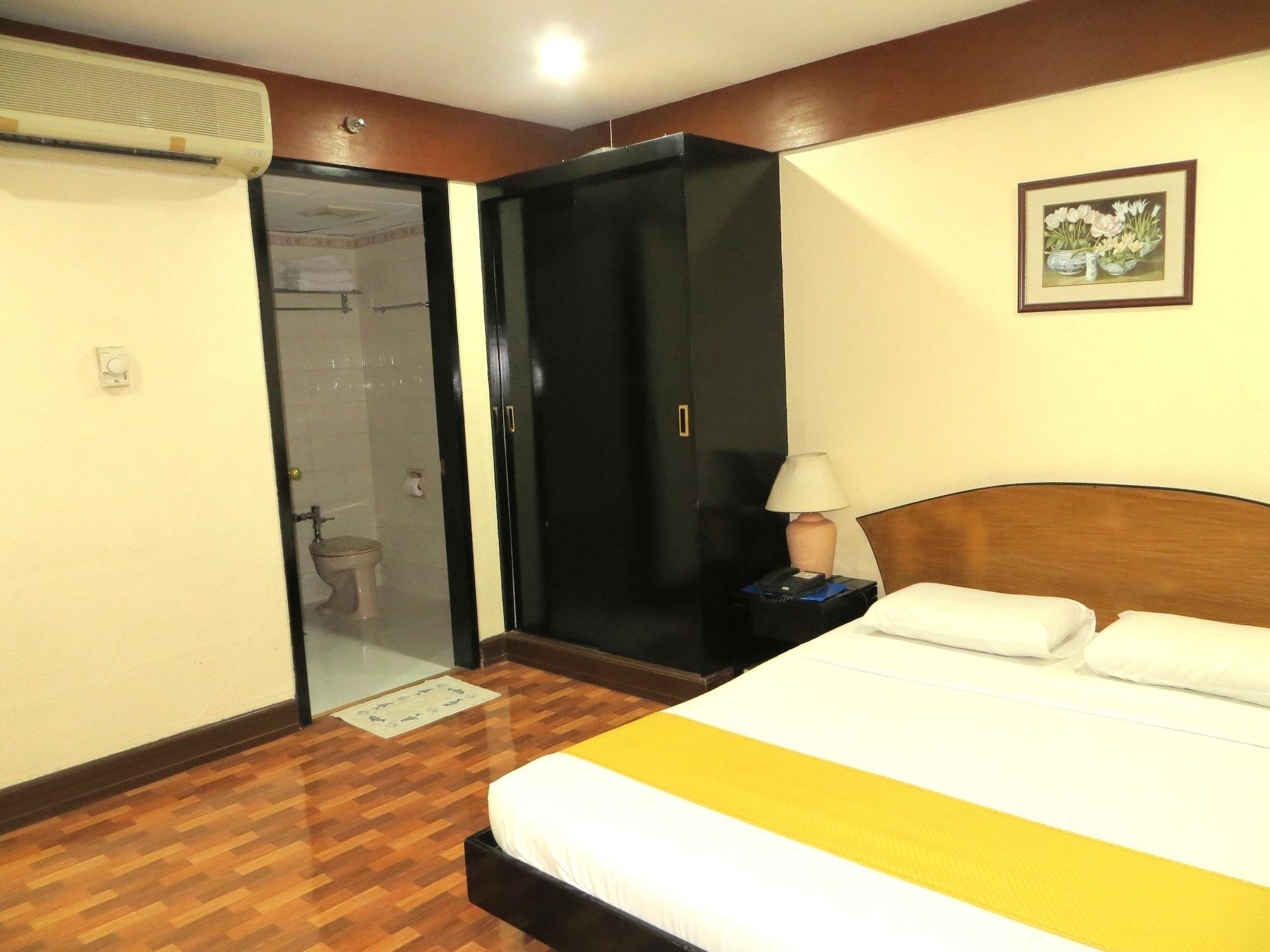 Paragon Suites Cebu Bagian luar foto