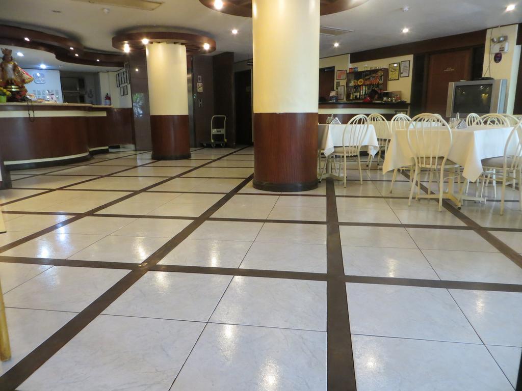 Paragon Suites Cebu Bagian luar foto