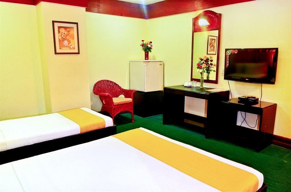 Paragon Suites Cebu Bagian luar foto