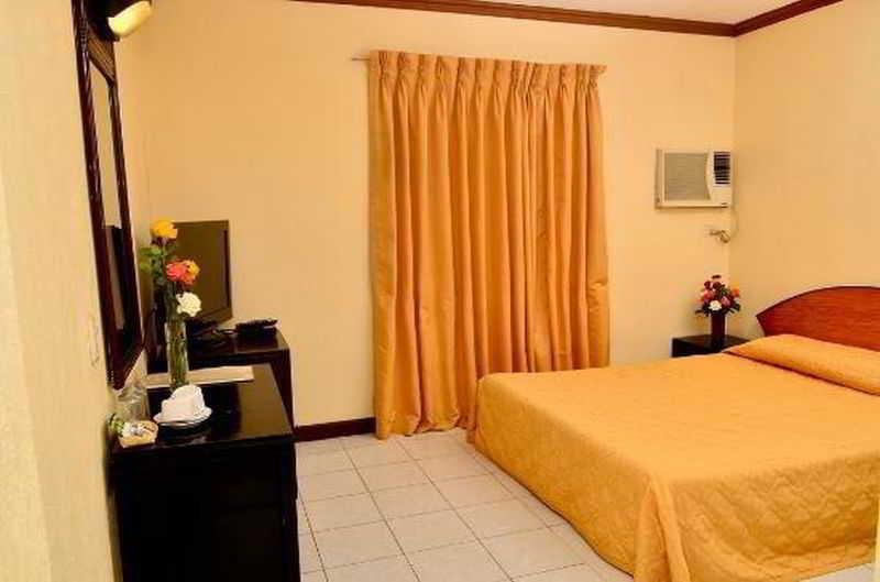 Paragon Suites Cebu Bagian luar foto