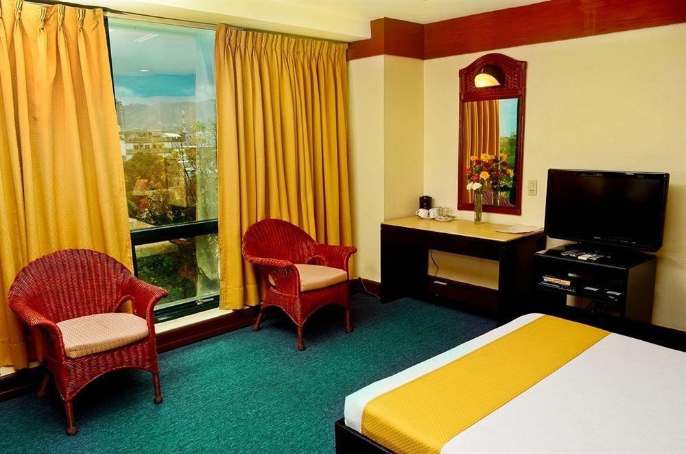 Paragon Suites Cebu Bagian luar foto