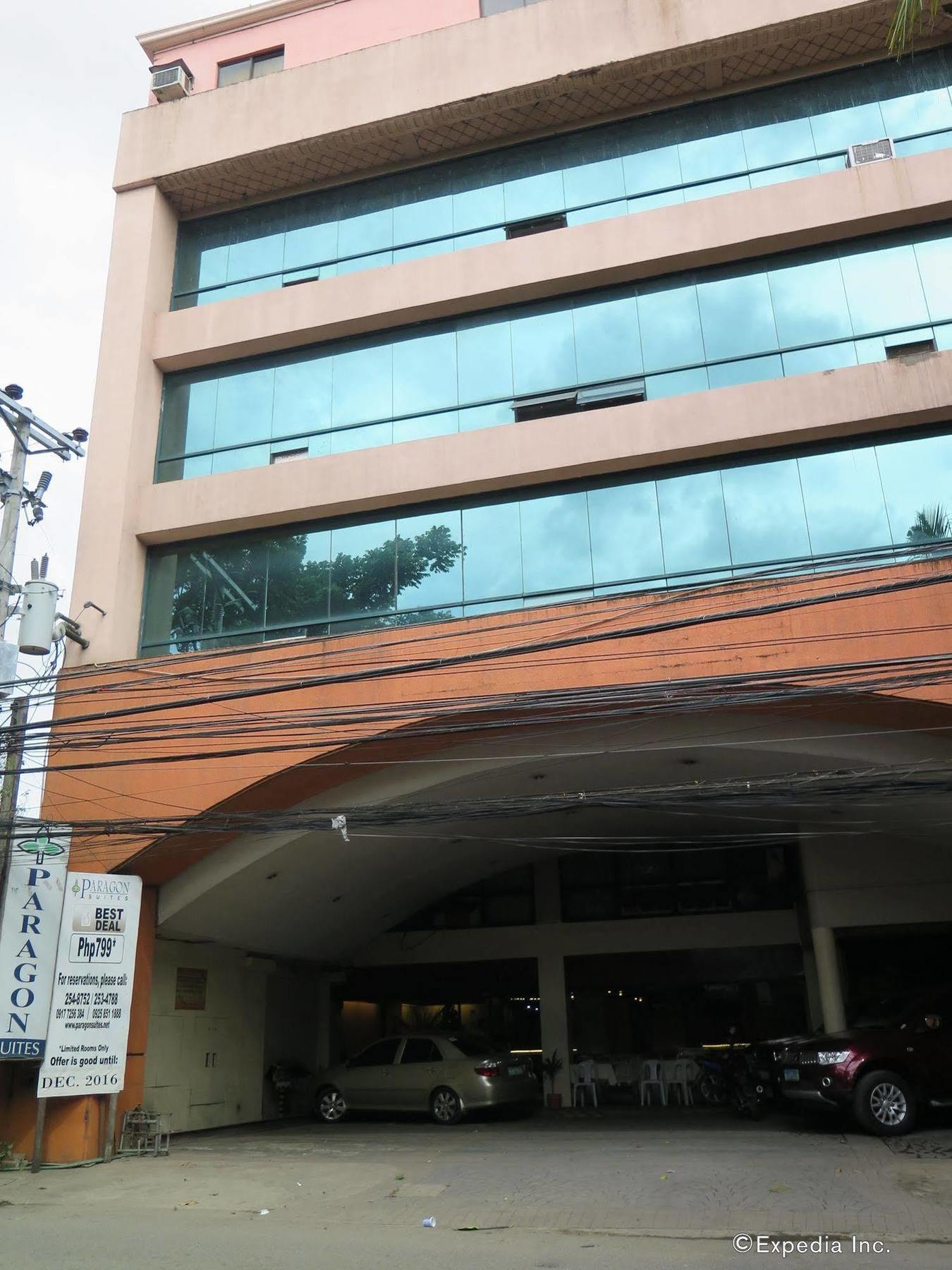 Paragon Suites Cebu Bagian luar foto