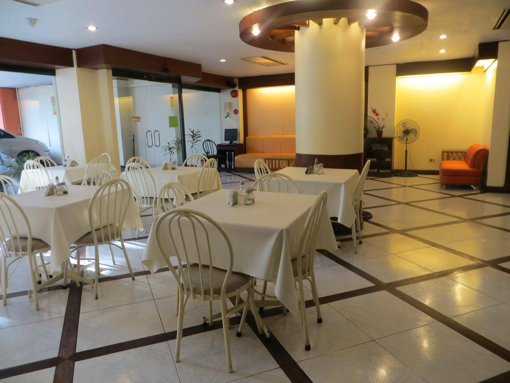 Paragon Suites Cebu Bagian luar foto